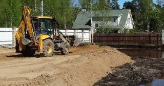 Отсыпка грунта Лабинск, цена от 205 руб.