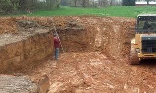 Выкопать котлован под фундамент в Лабинске - от 2554 руб. | 2Землекопа-Лбк